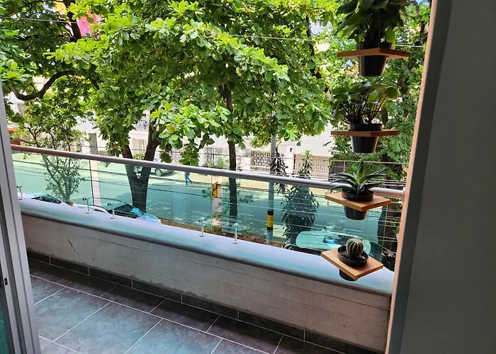 Hermoso Apartamento En Laureles*Aire Acondicionado